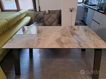 Tavolo gres porcellanato 
