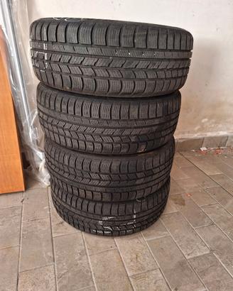 GOMME INVERNALI 215-55-17