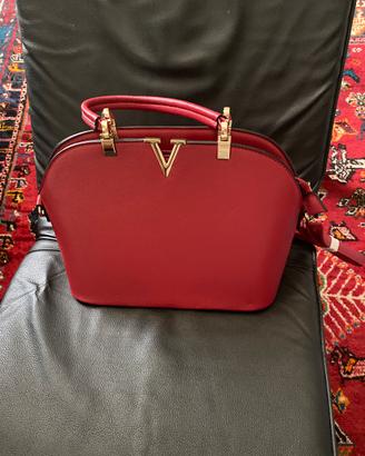 Borsa rossa nuova