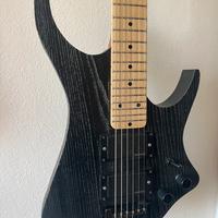 Chitarra Headless BtONE