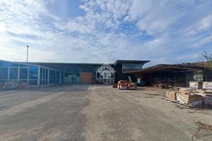 CAPANNONE A MARTINSICURO