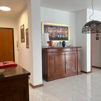 Luminoso tre camere e garage
