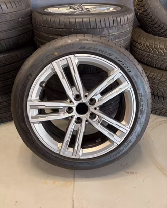 Cerchi in lega Bmw M Sport da 17 pollici