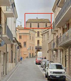 Attico 160 mq da ristrutturare a Notaresco