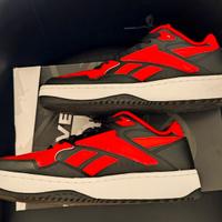 Scarpe  Reebok  "Above the rim"  Nuova