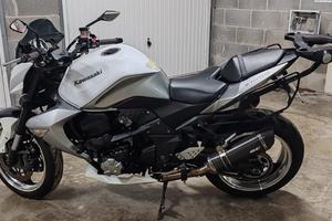 KAWASAKI Z1000