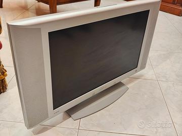 Televisore PHILIPS  HD 79cm doppia cassa laterale 