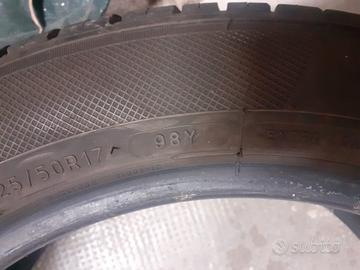 4 gomme estive  Kleber 225/50 R17 98Y - usura 50%