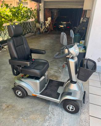 Scooter elettrico Sterling S400 6km/h