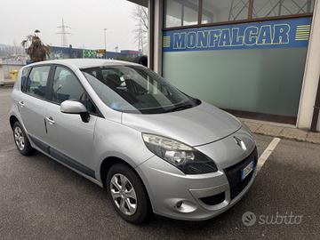 Renault Scenic X-Mod 1.5 dCi 105CV