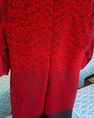 Elegante vestito rosso e nero