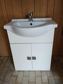 mobiletto bagno con lavabo