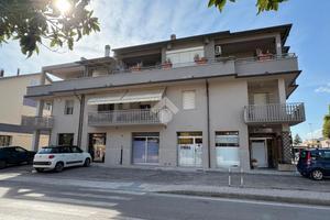 4 LOCALI A BASTIA UMBRA