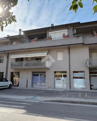 4 LOCALI A BASTIA UMBRA