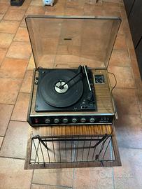 Mobile con giradischi