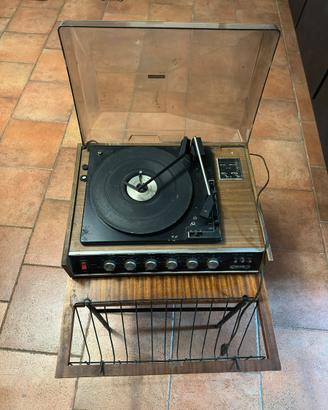 Mobile con giradischi