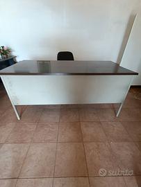 Scrivanie, poltrone,sedie