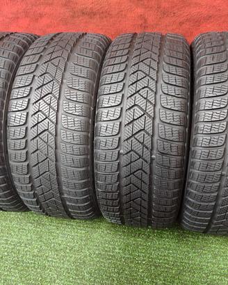 215 40 17 Gomme 95% Invernali Audi A1 S1 215 40 R1