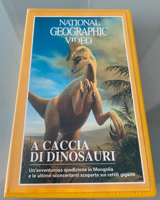 Cassetta VHS “A caccia di dinosauri”