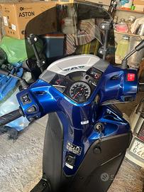 Scooter Honda SH 300