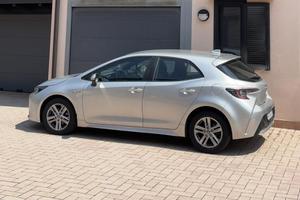 TOYOTA Corolla 1.8 Hybrid Active