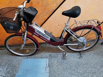 Bicicletta elettrica Freesbe 