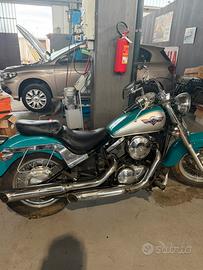 Kawasaki VN 800 Classic1996 –UNICA: Solo 9.800km