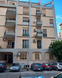 5 vani con cantina e p. auto zona liberta'-sampolo