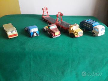 modellini camion  leggere descrizione