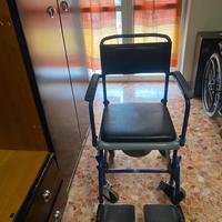 Sedia versione comoda anziani