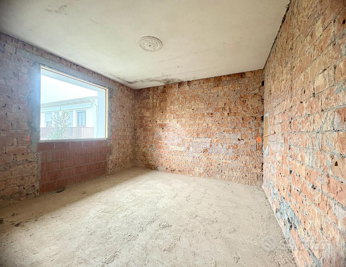 Casa – Padova, Crocifisso - Vista 3