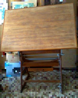 Tavolo da disegno restaurato