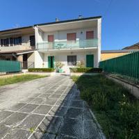 PORZIONE DI BIFAMILIARE A MADIGNANO