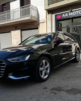 Audi A4 Avant 30 TDI/136 CV S tronic Advanced