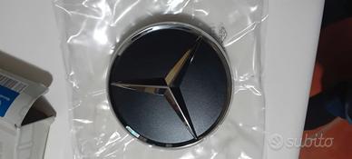 Emblema posteriore mercedes