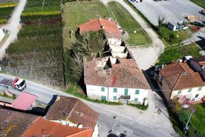 CASA SEMINDIPENDENTE A PISTOIA