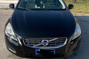 Volvo v 60 1.6 diesel.