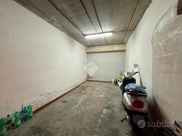 BOX A CASTELLAMMARE DI STABIA