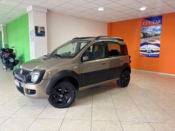 Fiat Panda 1.3 75 cv MJT 16V 4x4 Cross gancio trai