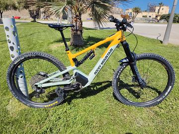 E-bike Enduro RockyMountain 2023 29 720wh