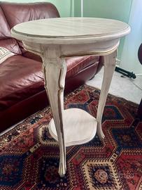 Tavolino Shabby tondo con doppio ripiano bianco