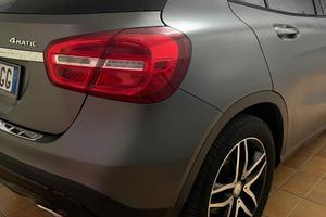 Mercedes gla