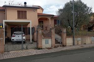 Villa in bifamiliare