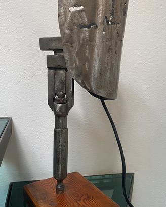 Lampada da tavolo