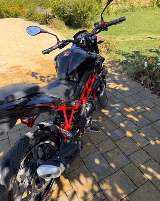 Benelli bn 125
