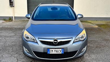 Opel Astra 1.7 CDTI 110CV 5 porte Cosmo