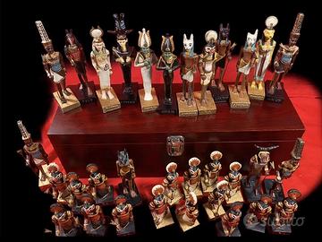 Scacchi Hachette dipinti a mano +scacchiera 40x40