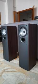 Diffusori Kef Q35 (in sospeso)