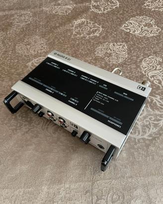 NATIVE INSTRUMENTS Audio 8 DJ USB