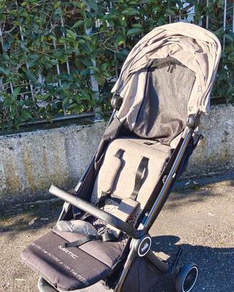 Passeggino leggero CAM